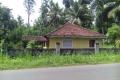 80 Perches Main Road Facing Land with House for Sale in Giriulla.