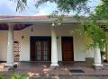 Solidly built Colonial Type Banglow for Rent in Minuwangoda